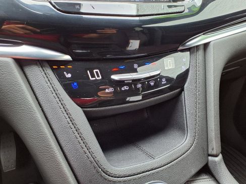 Used 2024 Cadillac XT6 Premium Luxury image 23