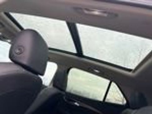 Used 2023 Buick Envision Avenir image 3