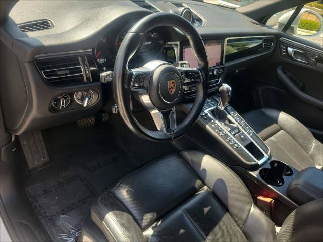 Used 2020 Porsche Macan w/ Premium Package Plus AWD/4WD image 12