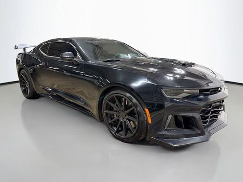 Used 2018 Chevrolet Camaro ZL1 image 5