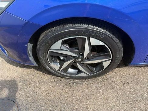 Used 2023 Hyundai Elantra Limited w/ Cargo Package FWD image 46