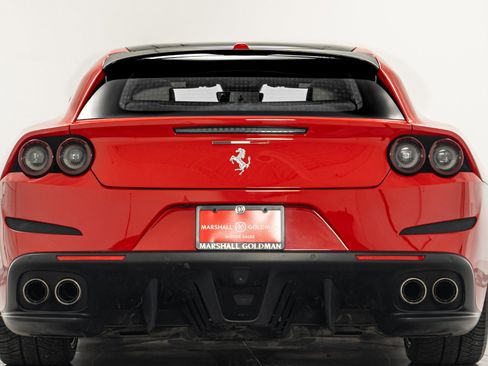 Used 2020 Ferrari GTC4Lusso image 8