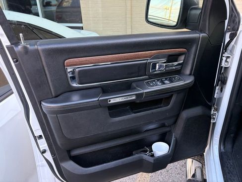 Used 2017 RAM 1500 Laramie image 15