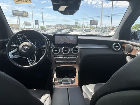 Used 2022 Mercedes-Benz GLC 300 4MATIC w/ Driver Assistance Package image 29