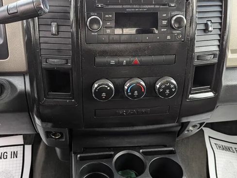 Used 2011 RAM 1500 Lone Star image 9