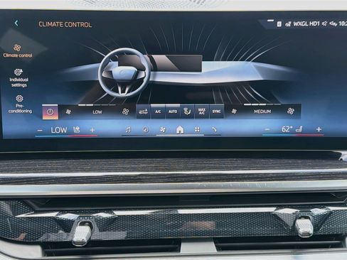 New 2027 BMW X7 xDrive40i w/ Executive Package AWD/4WD image 37