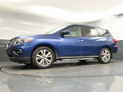 Used 2018 Nissan Pathfinder SL w/ SL Premium Package image 26