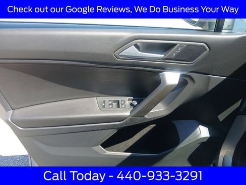 Used 2021 Volkswagen Tiguan SE AWD/4WD image 18
