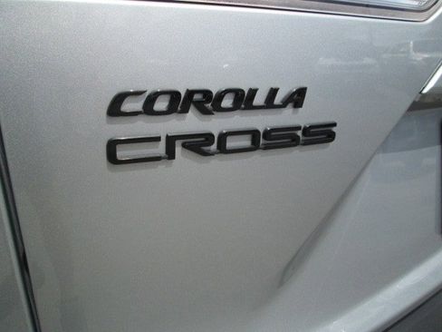 Used 2025 Toyota Corolla Cross AWD Hybrid image 7