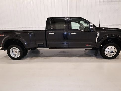 Certified 2023 Ford F450 King Ranch w/ Chrome Package image 2