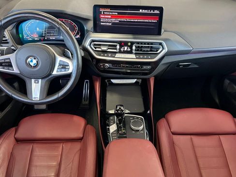 Used 2023 BMW X4 xDrive30i w/ M Sport Package AWD/4WD image 4