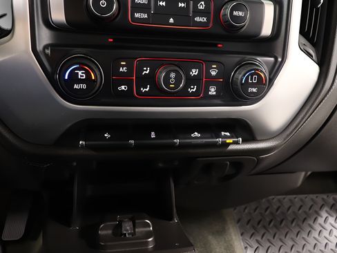 Used 2015 GMC Sierra 2500 SLE RWD image 10