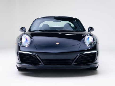 Used 2018 Porsche 911 Targa 4S image 6