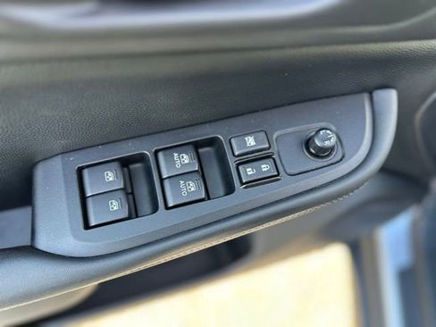 Used 2018 Subaru Outback 2.5i Premium image 13