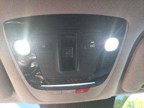 Used 2023 Kia Sorento EX w/ Panoramic Sunroof Package FWD image 25