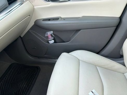 Used 2017 Cadillac XT5 Premium Luxury FWD image 42