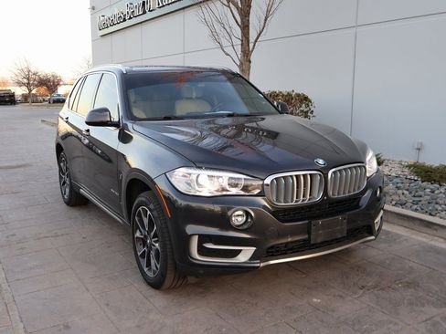 Used 2017 BMW X5 xDrive40e image 1