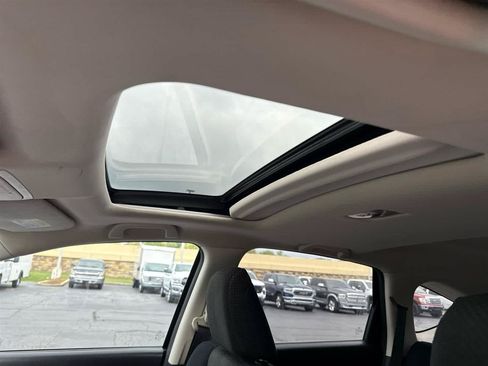 Used 2015 Honda CR-V EX image 11