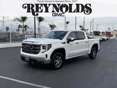 Used 2026 GMC Sierra 1500 SLT RWD image 1