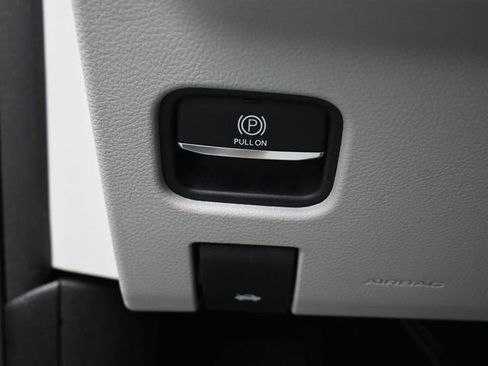 Used 2021 Jeep Grand Cherokee L Overland w/ Luxury Tech Group IV image 40