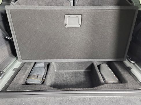 Used 2023 Rivian R1S Adventure image 27