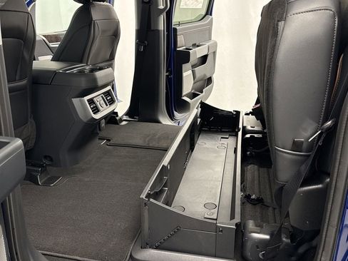 New 2026 Ford F250 Lariat w/ Black Appearance Package image 43