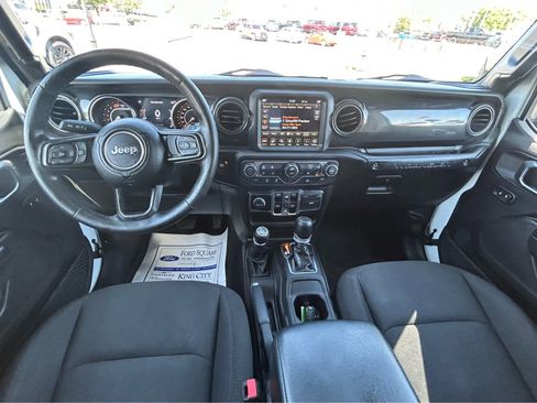 Used 2023 Jeep Wrangler Unlimited Sport AWD/4WD image 14