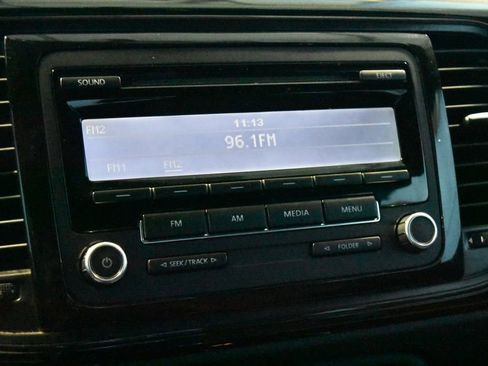 Used 2014 Volkswagen Beetle 2.5 image 10