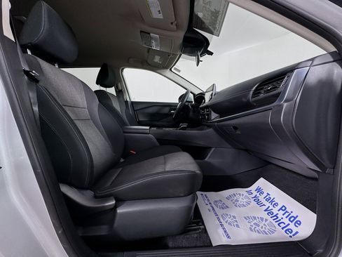 Used 2025 Nissan Rogue SV AWD/4WD image 26