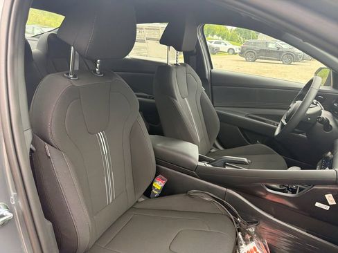 Used 2026 Hyundai Elantra Sport FWD image 35
