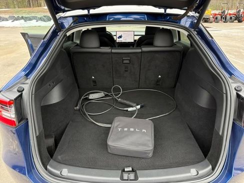 Used 2021 Tesla Model Y Long Range image 24