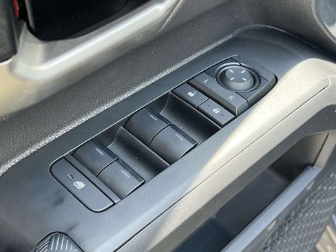 Used 2024 Toyota Tacoma 4x4 Double Cab image 16