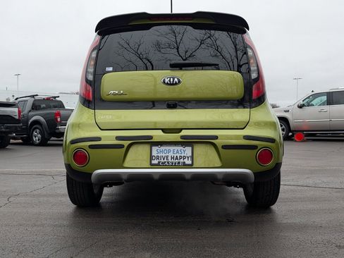 Used 2018 Kia Soul + w/ Audio Package image 18