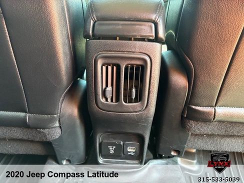 Used 2020 Jeep Compass Latitude AWD/4WD image 25