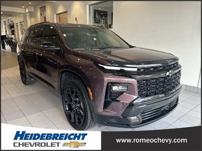 Used 2025 Chevrolet Traverse RS