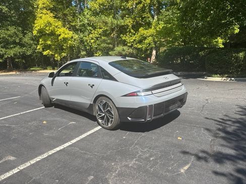 Used 2023 Hyundai Ioniq 6 SEL AWD/4WD image 6