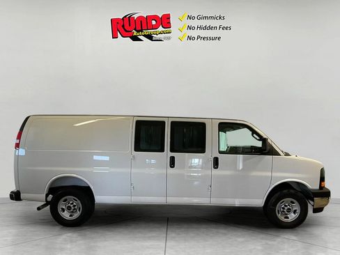 New 2025 GMC Savana 3500 Extended w/ Driver Convenience Package image 6