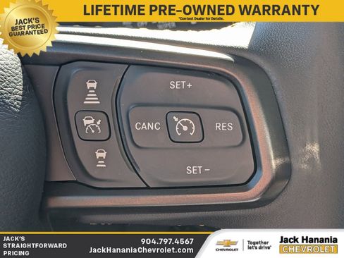 Used 2024 Jeep Wrangler Willys image 27