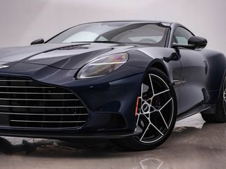 Used 2025 Aston Martin Vanquish video 2