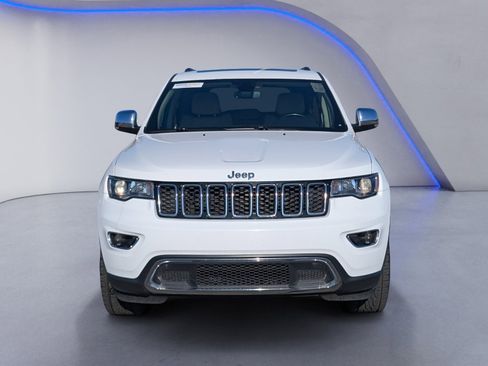 Used 2021 Jeep Grand Cherokee Limited image 3