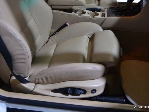 Used 2005 BMW 330Ci Convertible image 24