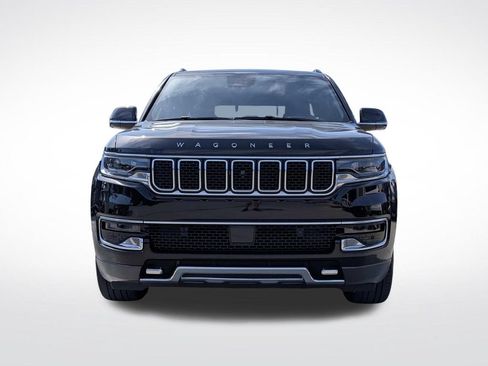Used 2022 Jeep Wagoneer Series III w/ Convenience Group I AWD/4WD image 2