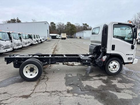 New 2026 Isuzu NQR RWD image 2