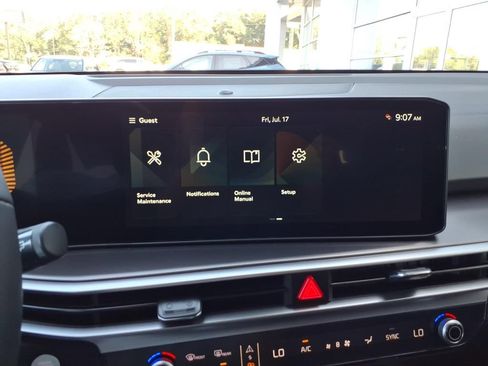 New 2026 Kia Sorento S FWD image 17