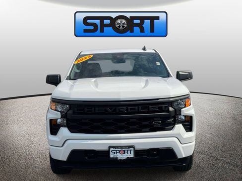 Used 2023 Chevrolet Silverado 1500 Custom AWD/4WD image 25