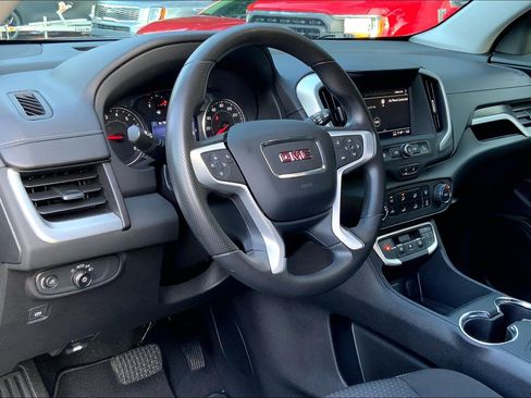 Used 2023 GMC Terrain SLE FWD image 15