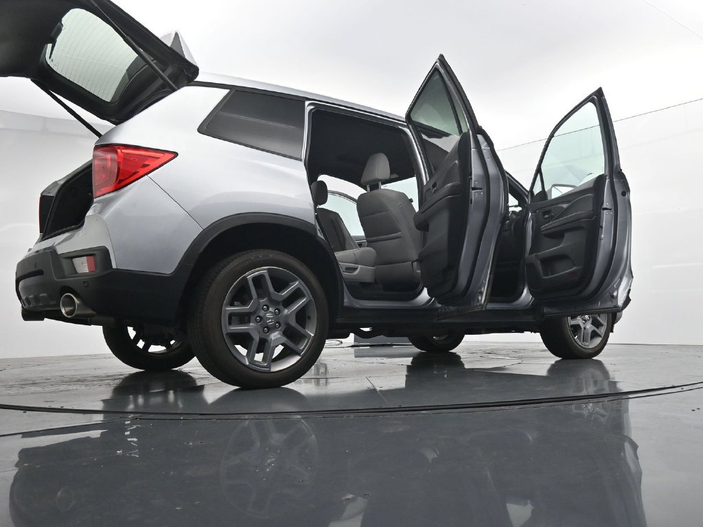 Used 2023 Honda Passport EX-L image 46