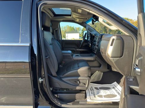 Used 2019 GMC Sierra 2500 Denali w/ Duramax Plus Package image 26