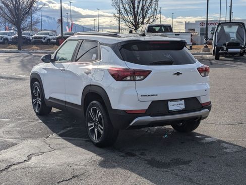New 2025 Chevrolet TrailBlazer LT w/ LT Cold Weather Package image 3