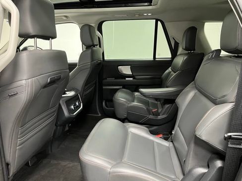Used 2025 Ford Expedition Max Active AWD/4WD image 46